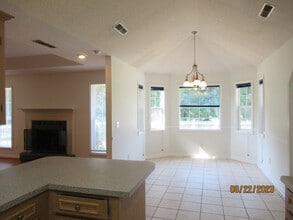 6775 J J Roberts Dr in Sumter, SC - Building Photo - Building Photo