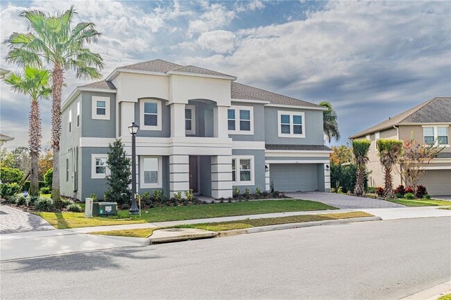 512 Bellflower Way