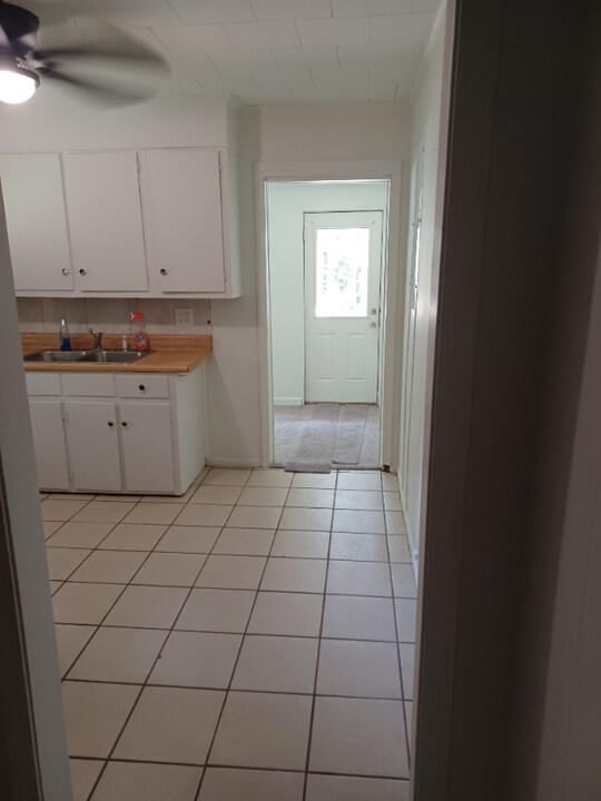 217 Westerwood Dr-Unit -1 utilities included in Rock Hill, SC - Building Photo