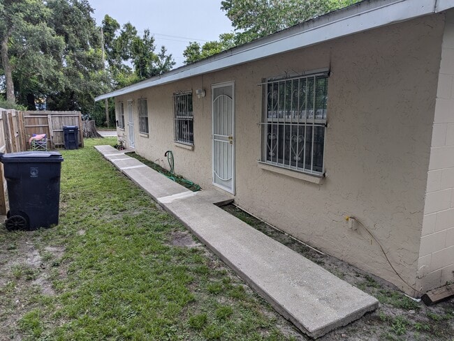 4512 E 10th Ave in Tampa, FL - Building Photo - Building Photo