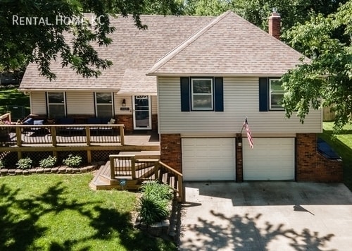 property at 2021 E 151st Terrace