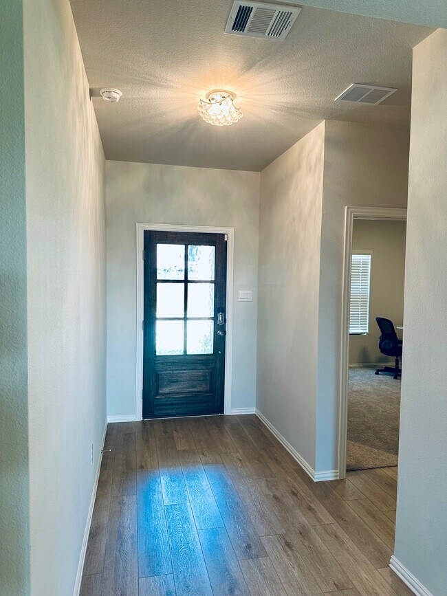 2014 Sycamore Rdg Trl in Van Alstyne, TX - Building Photo - Building Photo