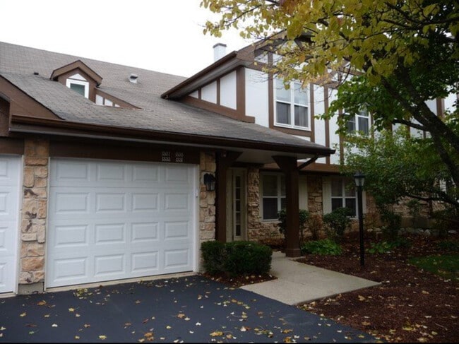 property at 1335 Cromwell Ct