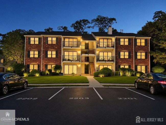 property at 341 Danbury Ln