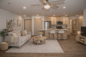 435 Century Pl in Onalaska, WI - Foto de edificio - Building Photo