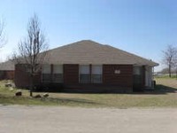 1555 Greenwood Rd in Weatherford, TX - Foto de edificio - Building Photo