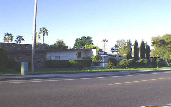 Olivilla Apartments in Phoenix, AZ - Building Photo