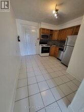 9 Proctor Blvd in Hamilton, ON - Building Photo - Building Photo