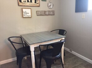 1628 Lindley Dr in Prescott, AZ - Foto de edificio - Building Photo