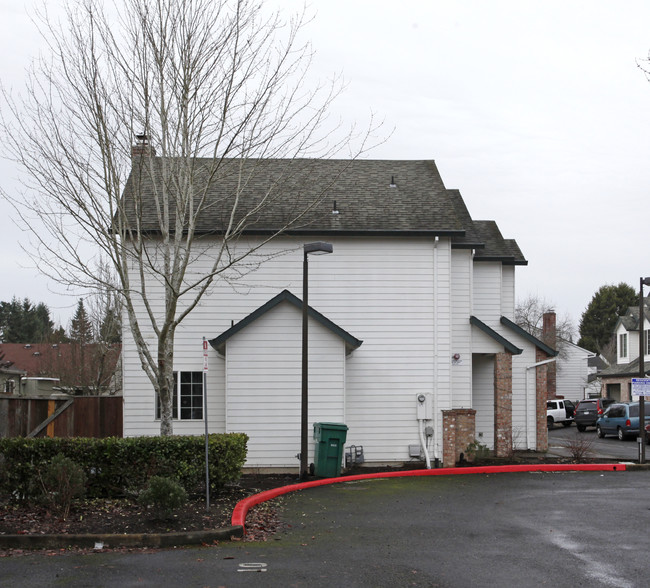 Morningside Manor Apartments in Beaverton, OR - Building Photo - Building Photo