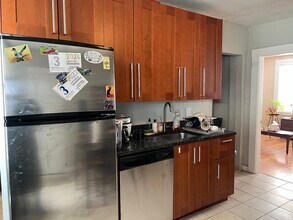 273 Cardinal Medeiros Ave, Unit 1 in Cambridge, MA - Building Photo - Building Photo