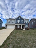 5508 Woods Pointe Dr in McCordsville, IN - Building Photo