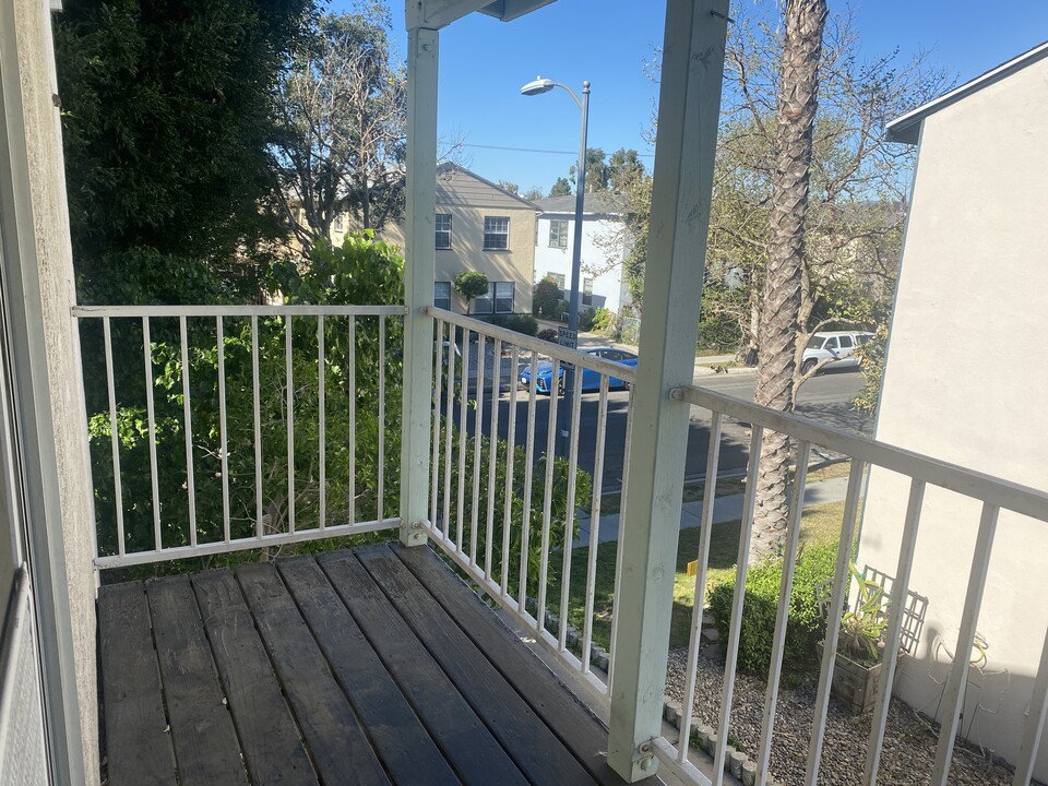 5622 Kinston Ave, Unit C in Culver City, CA - Building Photo