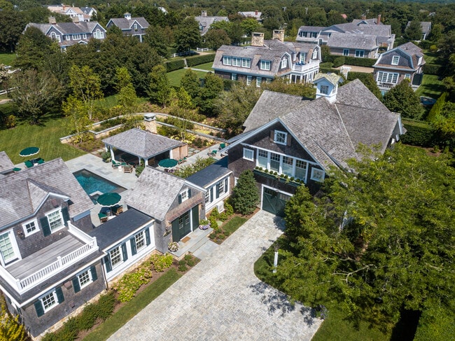 3 Field Club Ln in Edgartown, MA - Building Photo - Building Photo