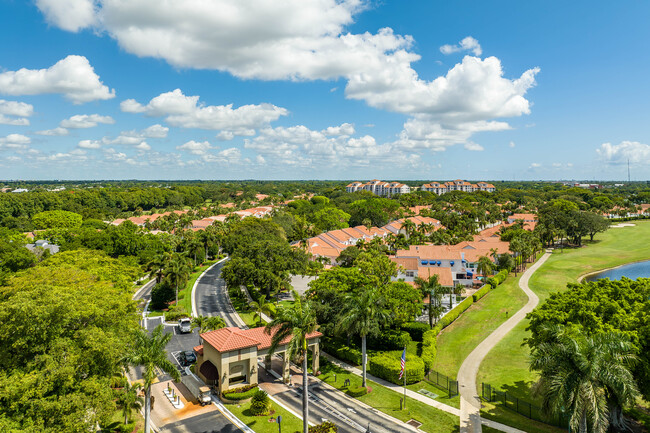 Fairways at Boca Golf & Tennis in Boca Raton, FL - Building Photo - Building Photo