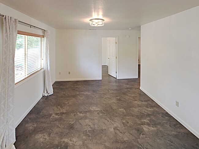 9401 Shumway Dr in Orangevale, CA - Building Photo - Building Photo