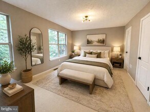 9016 Lake Largo Dr in Upper Marlboro, MD - Building Photo - Building Photo