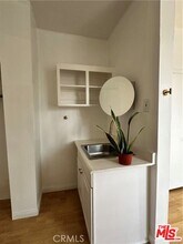 101 Dudley Ave in Los Angeles, CA - Building Photo - Building Photo