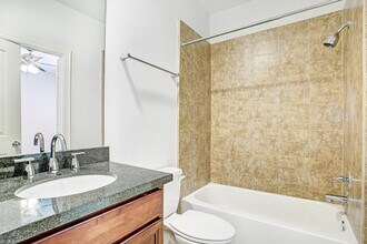 1931 Summer St in Houston, TX - Building Photo - Building Photo