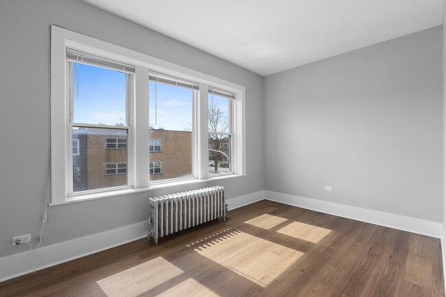 3222 W Grace St in Chicago, IL - Building Photo - Building Photo