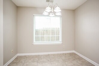 10078 Cross Valley Dr in Cordova, TN - Building Photo - Building Photo