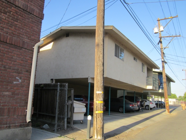 2308 17th St in Bakersfield, CA - Building Photo - Building Photo