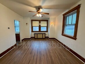 1011 2nd St in Mckees Rocks, PA - Building Photo - Building Photo