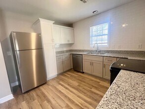 317 E Gilbreath St in Graham, NC - Building Photo - Building Photo