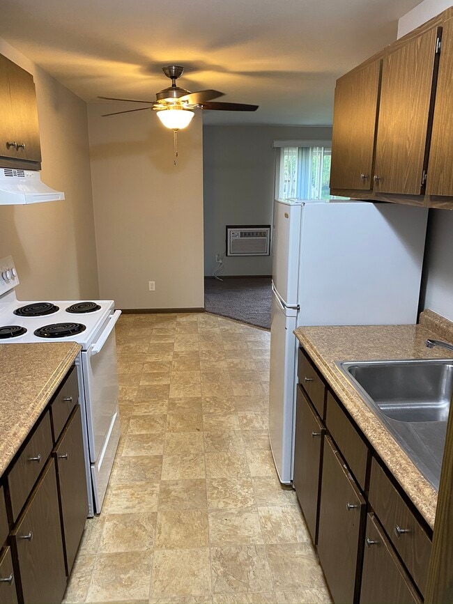 1638 Sunfield St, Unit 1638