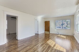 1310 Maple St in Everett, WA - Building Photo - Building Photo