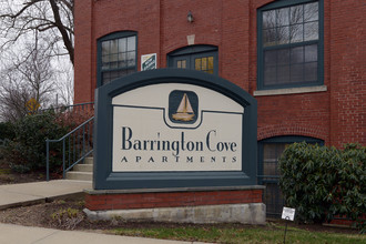 Barrington Cove Apartments in Barrington, RI - Building Photo - Building Photo