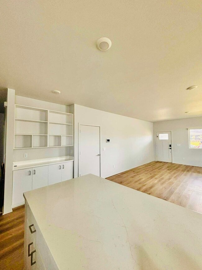 91-1674-1674 Kapeku Lp in Ewa Beach, HI - Building Photo - Building Photo