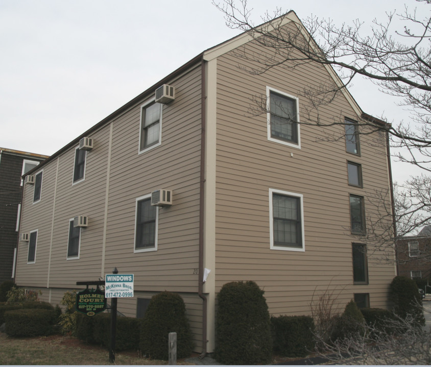 Holmes Court in Quincy, MA - Building Photo