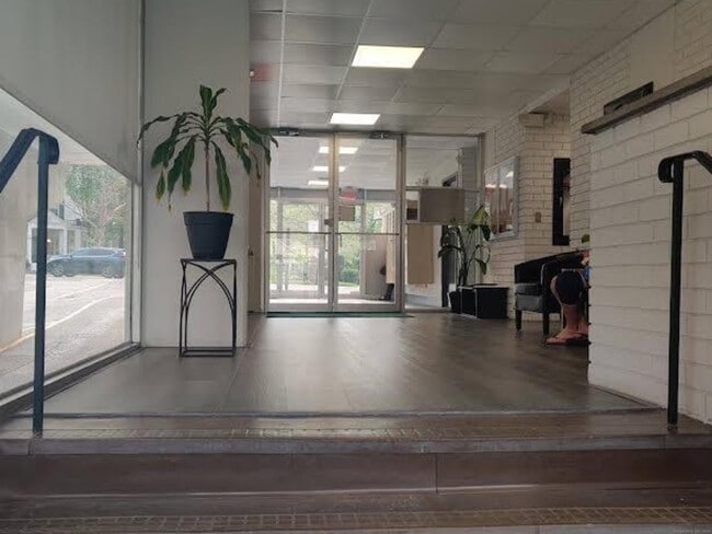 87 Glenbrook Rd in Stamford, CT - Building Photo - Building Photo