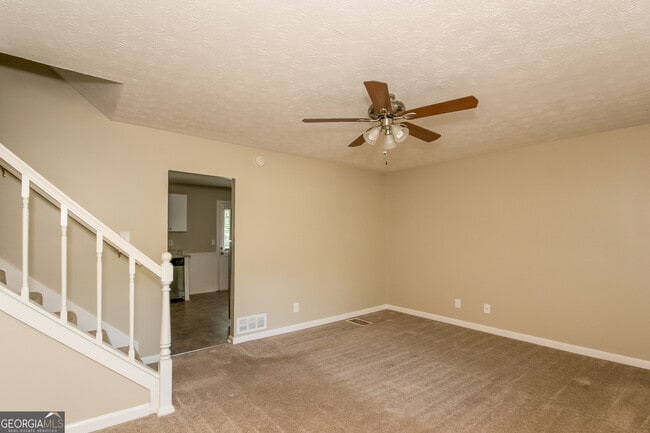 684 Lookout Ct NW in Lawrenceville, GA - Foto de edificio - Building Photo