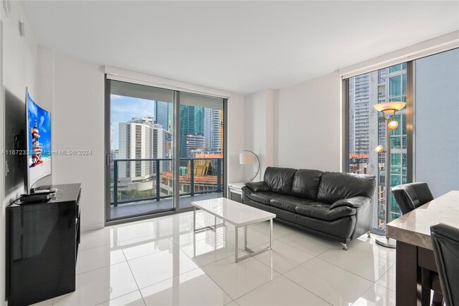 31 SE 6th St, Unit 1808 in Miami, FL - Building Photo - Building Photo