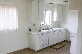 23105 Madison Avenue Apartments in Torrance, CA - Building Photo - Interior Photo