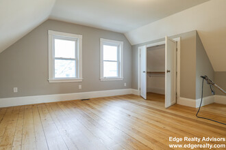 16 Bostonia Ave, Unit 2 in Brighton, MA - Building Photo - Building Photo