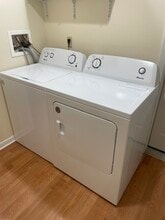 2907 Austin St in East Troy, WI - Foto de edificio - Building Photo