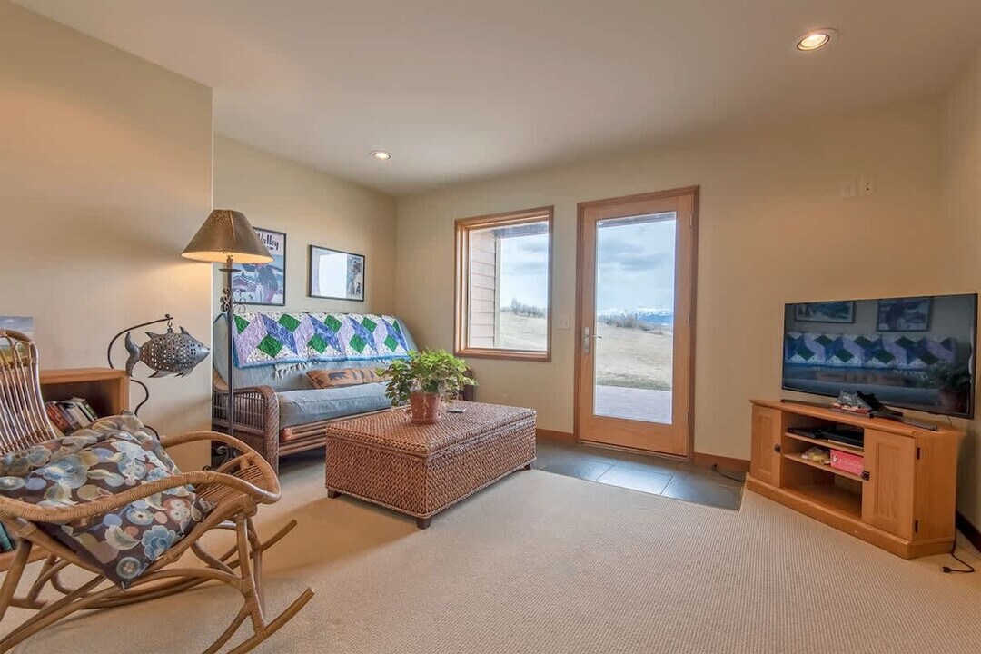 2825 Old Rightaway Rd in Driggs, ID - Building Photo