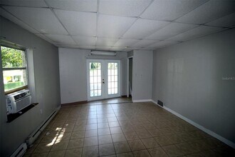 1079 W Magnolia St in Clermont, FL - Building Photo - Building Photo