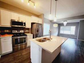 8209-8217 217 St NW in Edmonton, AB - Building Photo - Building Photo
