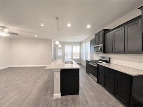 505 Roundstone Rd in Fort Worth, TX - Building Photo - Building Photo