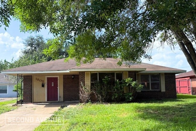 property at 1809 Virginia Ln