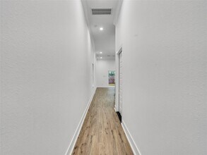 7358 Guadalcanal Rd in Houston, TX - Building Photo - Building Photo