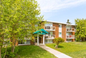 Murray Apartments in Edmonton, AB - Building Photo