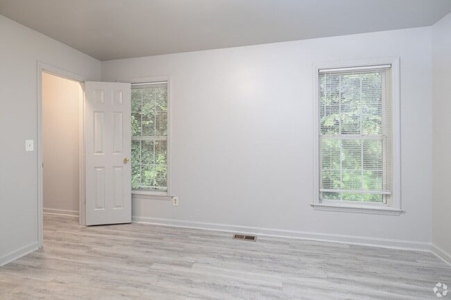 3302 Beck St in Greensboro, NC - Foto de edificio - Building Photo