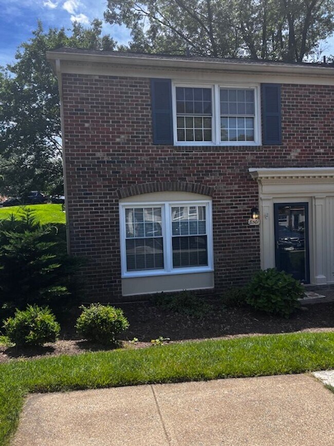 8501 Westover Ct in West Springfield, VA - Building Photo - Building Photo