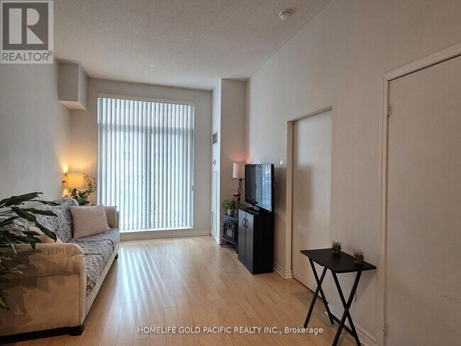 410 Queens Quay W in Toronto, ON - Building Photo - Building Photo