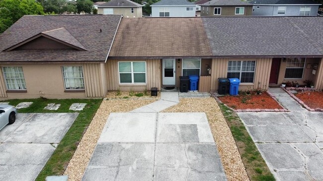 1715 Oak Branch Ct in Brandon, FL - Building Photo - Building Photo